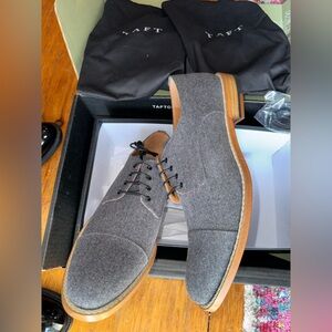 Taft. Brand New! Never Worn! The Taft Kennedy shoe in Grey. Size 12. NWT!